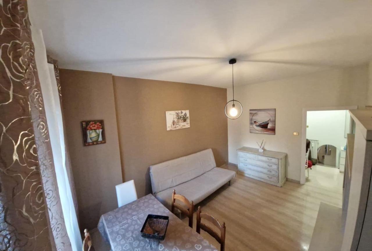 Holiday Home Telese Roma Esterno foto