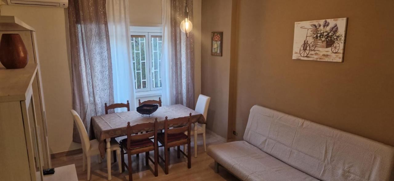 Holiday Home Telese Roma Esterno foto