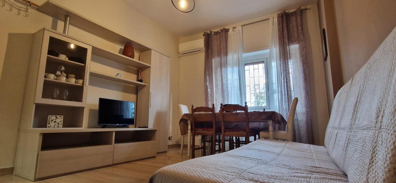 Holiday Home Telese Roma Esterno foto