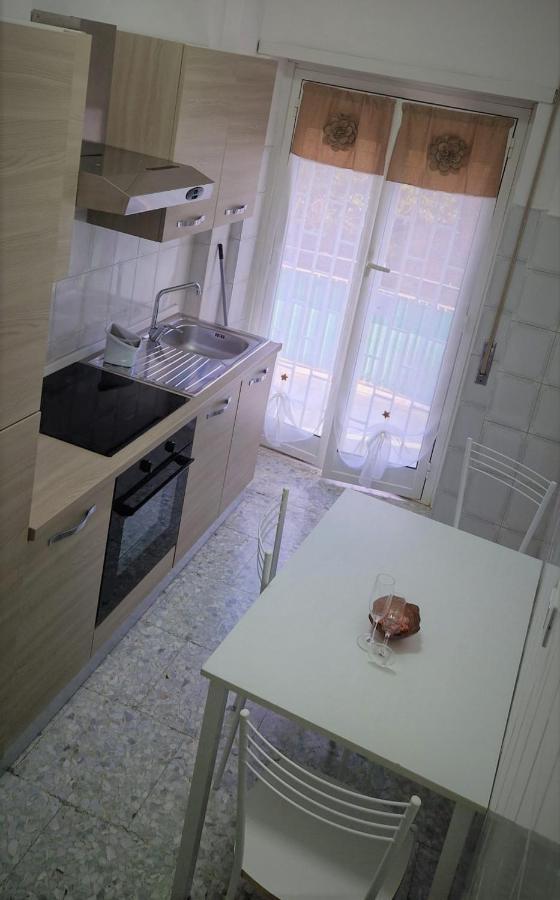 Holiday Home Telese Roma Esterno foto