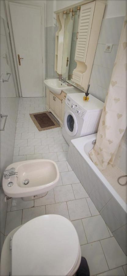 Holiday Home Telese Roma Esterno foto