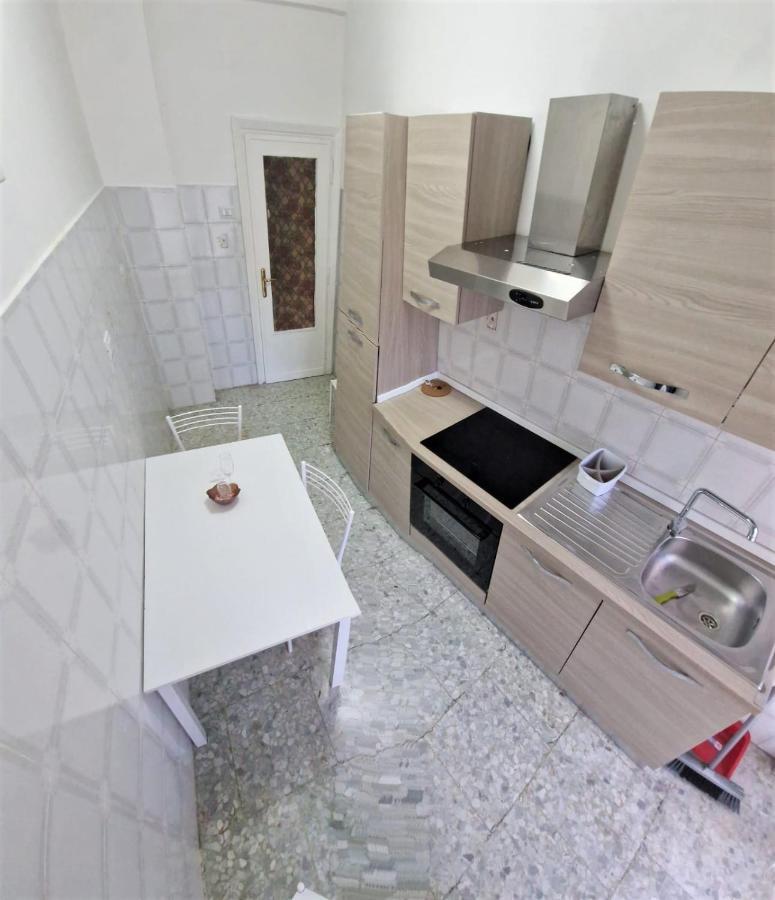 Holiday Home Telese Roma Esterno foto